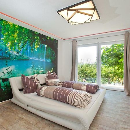 Residenz Cheval Messe Fn Villa Равенсбург Екстериор снимка