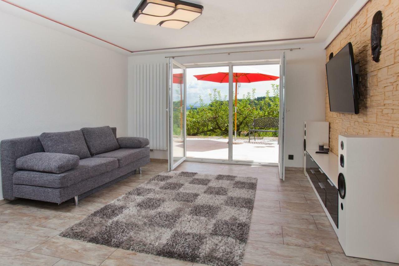 Residenz Cheval Messe Fn Villa Равенсбург Екстериор снимка
